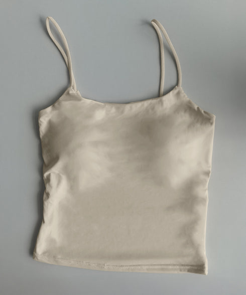 カップ付きキャミソール背中あきブラトップ ブラトップ レディース セクシーインナーウェア 下着 背中見せ 大人可愛い インナートップス 韓国風肌着 無地 85YN-900589