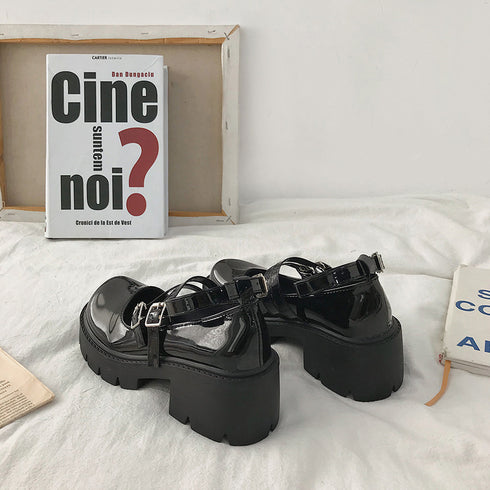 ローファー 黒 おでこ靴 厚底 パンプス レディース エナメル ドレスシューズ 痛くない ストラップ 靴 太ヒール 厚底ローファー 美脚 歩きやすい コスプレ衣装 86DUOYA-001