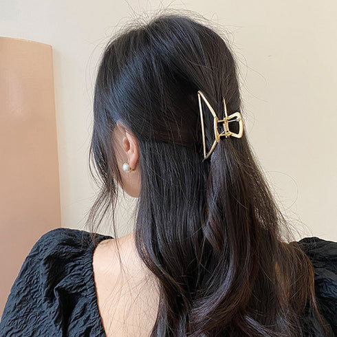 ヘアクリップ ゴールド バンスクリップ シンプル メタルクリップ お出かけ用 ヘアアレンジ しっかり挟める 髪留め 韓国風髪飾り 幾何学模様 ヘアアクセサリー 86HXIAN-002