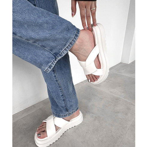 厚底サンダル レディースフラットサンダル 軽量おしゃれ サマーサンダル 夏海 履きやすい カジュアルシューズ オルチャン 歩きやすいクロスベルトサンダル 美脚韓国 86JIANL-033