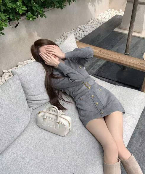 ミニニットワンピース ゴールドボタン上品 レディース セクシーリブミニワンピ膝上丈 タイトワンピースウエストマーク クールネック セータードレスパーティー 韓国風 86LJIAR-001