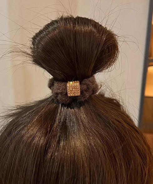 キラキラビーズ付ファーヘアゴム5本組上品 モコモコボリュームヘアアクセサリーセット 韓国風ビジューヘアゴム 大人可愛い髪飾りまとめ髪 シュシュセット秋冬ヘアアクセ 86LJIUYU-001