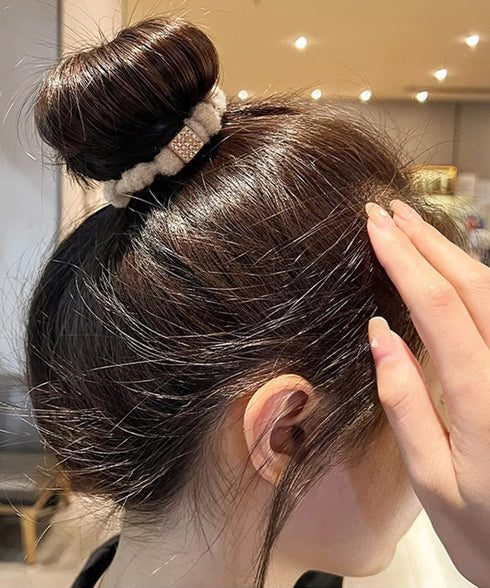 キラキラビーズ付ファーヘアゴム5本組上品 モコモコボリュームヘアアクセサリーセット 韓国風ビジューヘアゴム 大人可愛い髪飾りまとめ髪 シュシュセット秋冬ヘアアクセ 86LJIUYU-001