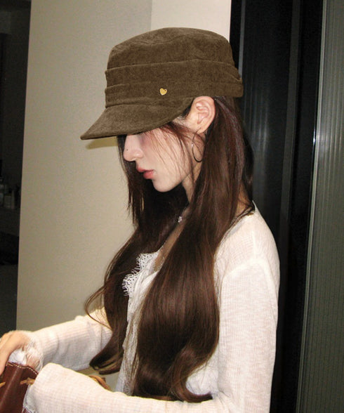 ワンポイントキャスケット スエード調帽子 レディースクラシックマリンハット ハート飾り ベレー風キャップ つば広ぼうしヴィンテージ風 小顔見え レトロ帽子あったか 86LJIYING-001