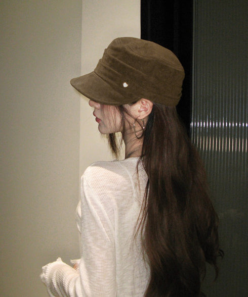 ワンポイントキャスケット スエード調帽子 レディースクラシックマリンハット ハート飾り ベレー風キャップ つば広ぼうしヴィンテージ風 小顔見え レトロ帽子あったか 86LJIYING-001