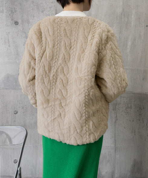 ノーカラーファージャケットゴールドボタン レディース ボアブルゾン フェミニン 上品中綿ジャケット ふわふわショートアウターもこもこ 高見え防寒アウターエレガント 86LKUSA-001