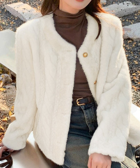 ノーカラーファージャケットゴールドボタン レディース ボアブルゾン フェミニン 上品中綿ジャケット ふわふわショートアウターもこもこ 高見え防寒アウターエレガント 86LKUSA-001