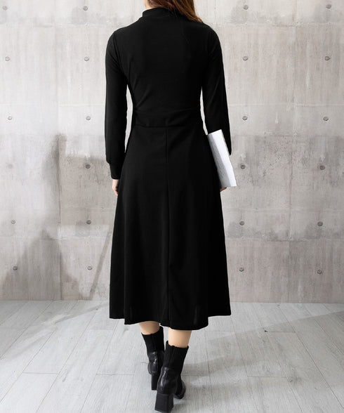 ベルト飾りロングワンピースウエストマーク プチハイネック Aラインワンピース 大人可愛い ハイウエストフレアワンピース長袖 体型カバー 着やせワンピース黒 韓国風 86LYISIKE-001