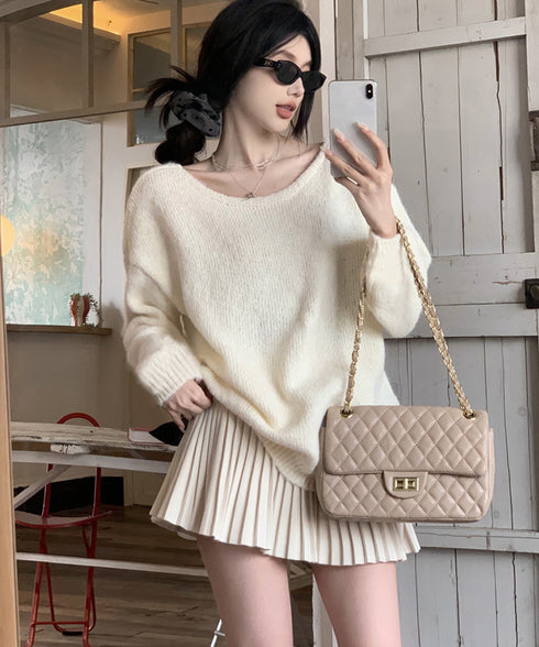 バックオープンリボンニットトップス韓国風 ビッグリボンタイニットプルオーバー 大人可愛いニットトップス リボン付きセーター おしゃれ春服 ゆったり甘めニット肌見せ 86LZGAO-001