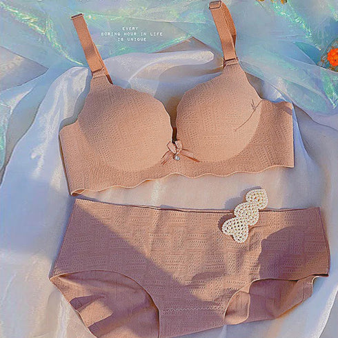 ノンワイヤー ブラジャーショーツ セット レディース セクシー ランジェリーセット プッシュアップ フロントリボン ナイトブラ 脇スッキリ シームレス 2点セット 86MEIZIQI-038