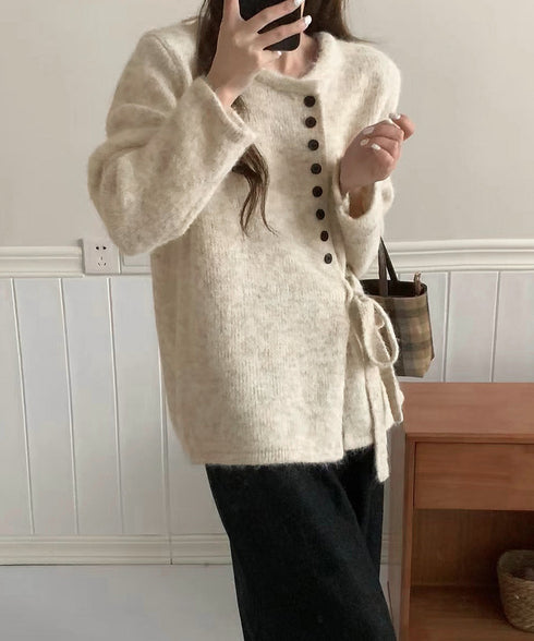 サイドリボンニットトップスボタンデザイン 長袖ニットセーター レディース 韓国風 大人可愛いニットカーディガン ベーシック 大人カジュアル 着やせ秋冬服 おしゃれ 86SXH-002