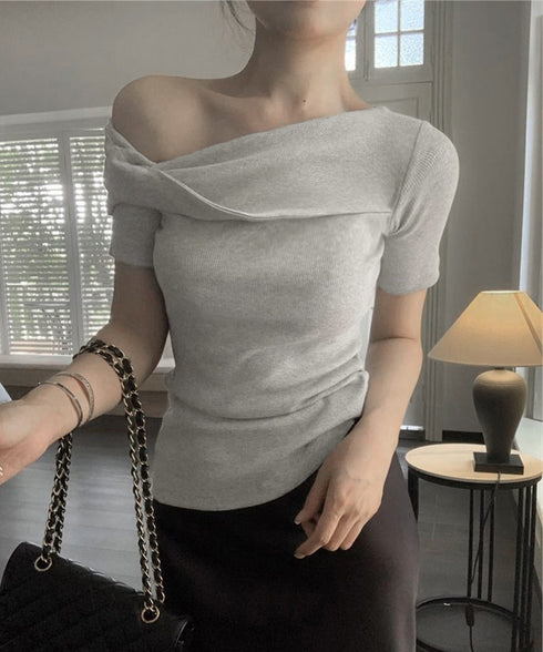 片方オフショルtシャツ レディース 半袖 ワンショルダートップスきれいめ 韓国風 ツイストTシャツ お洒落 シンプルカットソー無地 肩見せトップス フェミニン夏服 87MJQ-001