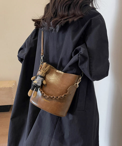 ショルダーバッグロープ編みハンドルバッグ レディース PUレザーバケツバッグチャーム付き こなれ感鞄 韓国風2way斜め掛けバッグ 高見えミニトートバッグレトロ 87XIUFENG-002