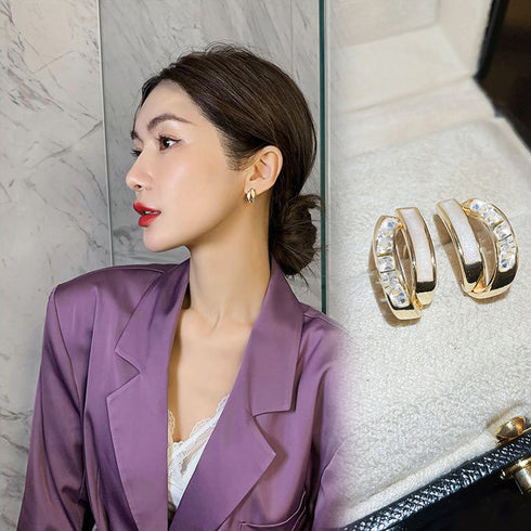 C型 スタッドピアス 上品 小ぶりピアス 韓国大人耳飾り 高見えピアス プチプラ エレガントピアス おしゃれアクセサリー オフィスカジュアル フープピアス 小さめ 87BAOYU-001
