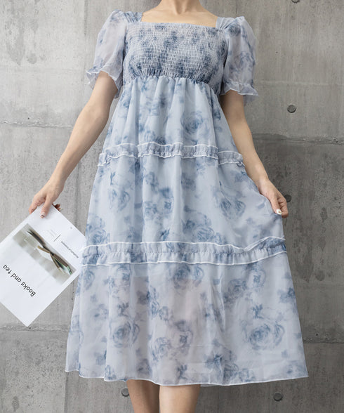 ティアードロングワンピースレディース夏服 大人可愛いシャーリングワンピース 着やせ 花柄シフォンワンピース 体型カバー スクエアネック 半袖リゾートワンピース旅行 87GUJI-001