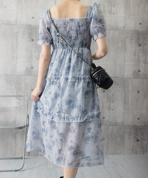 ティアードロングワンピースレディース夏服 大人可愛いシャーリングワンピース 着やせ 花柄シフォンワンピース 体型カバー スクエアネック 半袖リゾートワンピース旅行 87GUJI-001