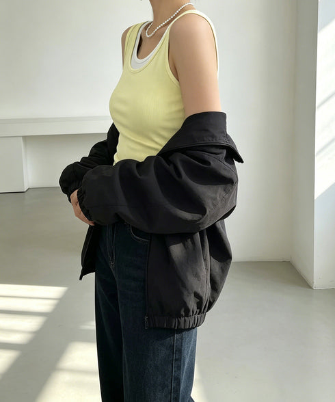 重ね着風リブタンクトップ一体型カップ付き フェイクレイヤードトップス レディース 配色パイピングインナー 韓国風 スポーティーY2K 大人可愛いUネック無地タンク 87JINJIA-001