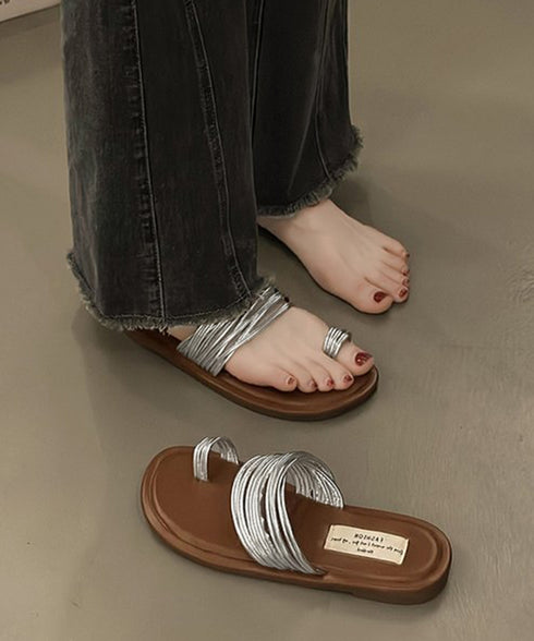 トングサンダル コードストラップサンダル レディース 韓国風フラットサンダル きれいめ夏靴 きらきら可愛い 歩きやすいぺたんこ スリッパサンダルメタリック 美脚靴 87TTMY-013
