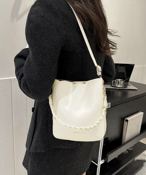ショルダーバッグロープ編みハンドルバッグ レディース PUレザーバケツバッグチャーム付き こなれ感鞄 韓国風2way斜め掛けバッグ 高見えミニトートバッグレトロ 87XIUFENG-002