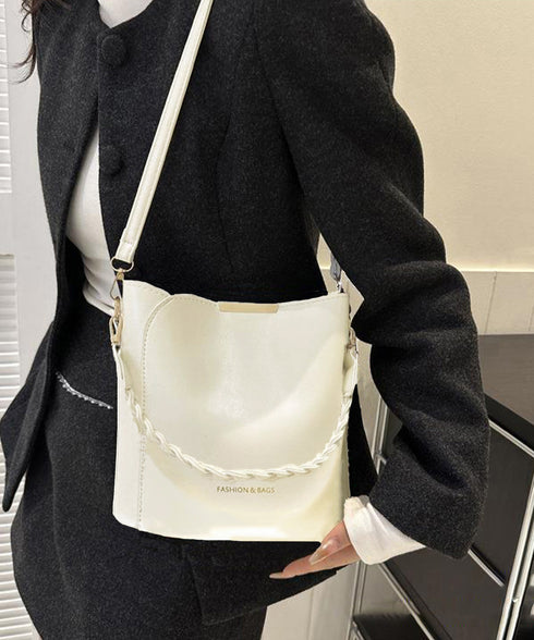 ショルダーバッグロープ編みハンドルバッグ レディース PUレザーバケツバッグチャーム付き こなれ感鞄 韓国風2way斜め掛けバッグ 高見えミニトートバッグレトロ 87XIUFENG-002