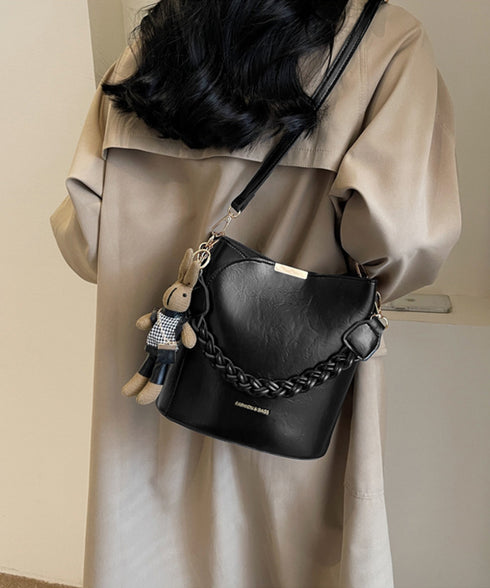 ショルダーバッグロープ編みハンドルバッグ レディース PUレザーバケツバッグチャーム付き こなれ感鞄 韓国風2way斜め掛けバッグ 高見えミニトートバッグレトロ 87XIUFENG-002