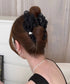 パール付きチュールバンスクリップきれいめ フラワーモチーフヘアクリップ 大きめクリップしっかり 多毛ヘアクリップ髪多い 髪飾り大きい髪留め 高見えヘアアクセサリー 87ZHUONI-004