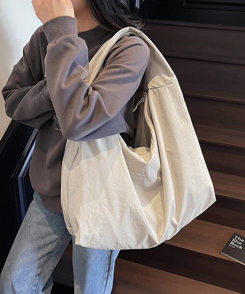 ワンショルダーバッグ大容量 ユニセックス カジュアル ショルダーバッグ レディース かばん 男女兼用 肩掛けカバン 軽い 通学バッグ シンプル ナイロンバッグ旅行 88CXH-095