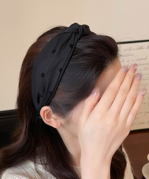ドット柄 ねじり ワイドカチューシャ小顔 おしゃれ 幅広カチューシャ レディース 大人可愛い ヘアアクセサリー 痛くない 髪飾り シンプル ヘアアレンジ トレンド 88CXH-140