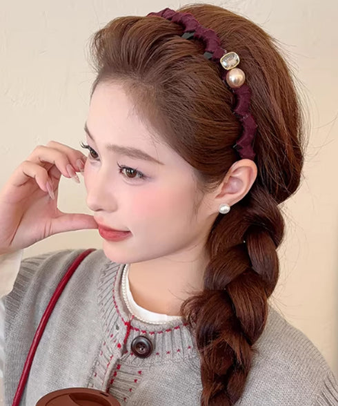 ビジュー装飾 カチューシャ 小顔 髪留め おしゃれ 清楚カチューシャ レディース 大人可愛い ヘアアクセサリー 痛くない 髪飾り シンプル ヘアアレンジ トレンド 88CXH-155