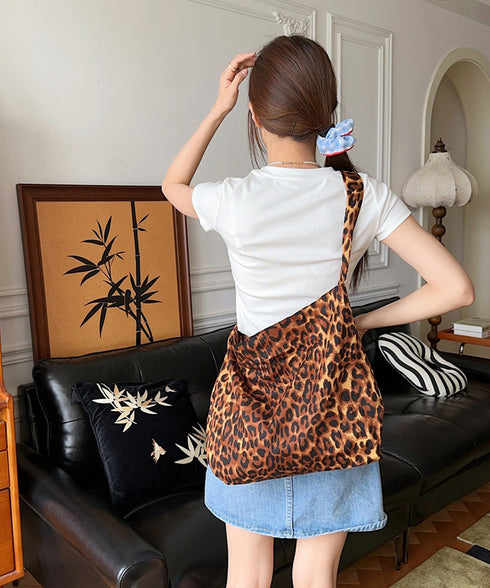 大容量 レオパード柄 ショルダーバッグ レディース  ヒョウ柄 ショルダーバッグ おしゃれ 肩掛けバッグ 大きめ カジュアル かばん オールシーズン サブバッグ 88CXH-039
