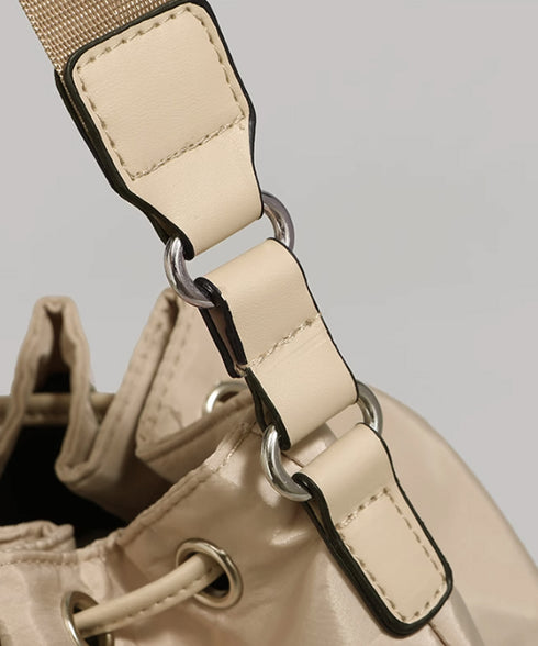 巾着ショルダーバッグ レディース 小さめ カジュアル 肩掛けバッグ おしゃれ 斜め掛け かばん 3WAY 韓国ファッション 手提げカバン 軽量 旅行バッグ 人気 88CXH-066