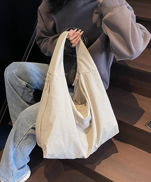 ワンショルダーバッグ大容量 ユニセックス カジュアル ショルダーバッグ レディース かばん 男女兼用 肩掛けカバン 軽い 通学バッグ シンプル ナイロンバッグ旅行 88CXH-095