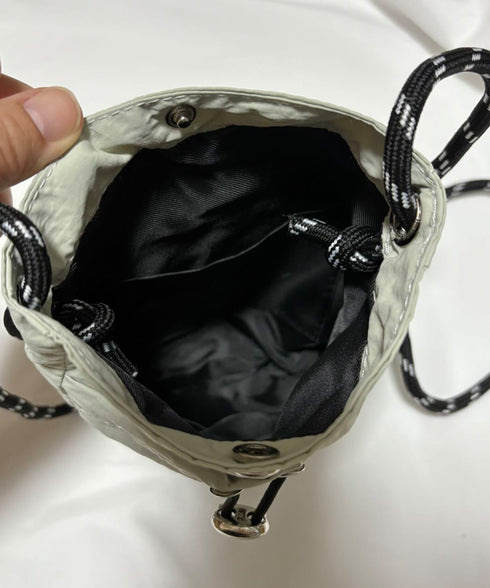 ミニ ショルダーバッグ レディース 軽量 可愛い 斜め掛けバッグ 小さめ 肩掛けかばん おしゃれ スクエアバッグ 韓国風 スマホバッグ コンパクト ナイロンバッグ 88CXH-103