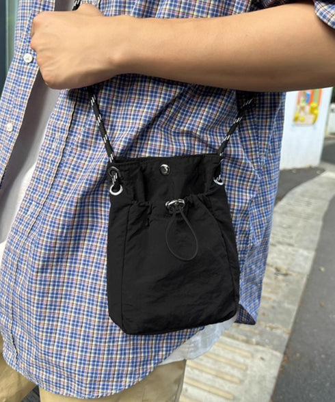 ミニ ショルダーバッグ レディース 軽量 可愛い 斜め掛けバッグ 小さめ 肩掛けかばん おしゃれ スクエアバッグ 韓国風 スマホバッグ コンパクト ナイロンバッグ 88CXH-103