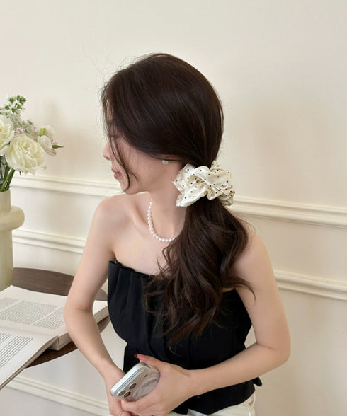 ドット柄サテンシュシュ 大人可愛い 上品 レディース フェミニン 水玉ヘアゴム オフィスカジュアル ヘアアクセサリー おしゃれ 簡単ヘアアレンジ まとめ髪 韓国風 88CXH-137