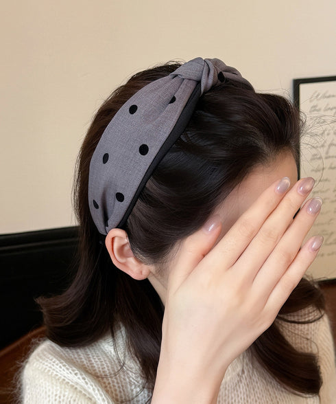 ドット柄 ねじり ワイドカチューシャ小顔 おしゃれ 幅広カチューシャ レディース 大人可愛い ヘアアクセサリー 痛くない 髪飾り シンプル ヘアアレンジ トレンド 88CXH-140