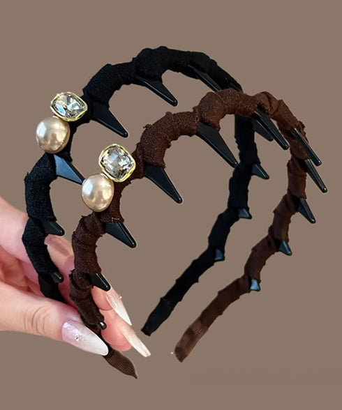 ビジュー装飾 カチューシャ 小顔 髪留め おしゃれ 清楚カチューシャ レディース 大人可愛い ヘアアクセサリー 痛くない 髪飾り シンプル ヘアアレンジ トレンド 88CXH-155