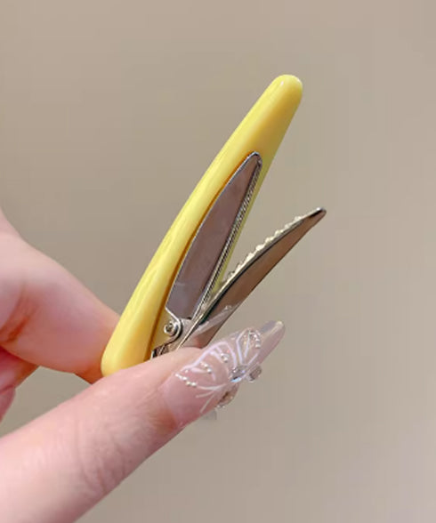 ドット柄 三角ヘアクリップ韓国風 可愛い 大人かわいい 水玉模様スリーピン フェミニン 簡単髪留め きれいめ 髪飾り 上品 ヘアアクセサリー カジュアル プチプラ 88CXH-156