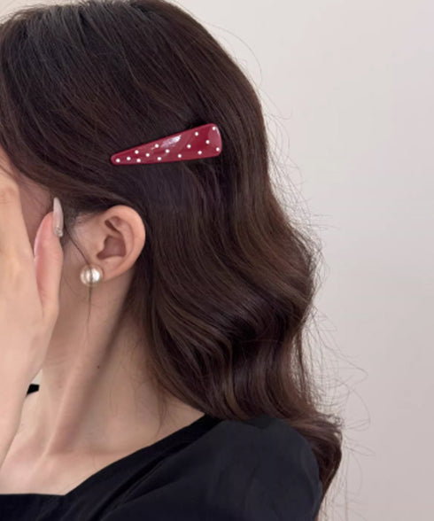 ドット柄 三角ヘアクリップ韓国風 可愛い 大人かわいい 水玉模様スリーピン フェミニン 簡単髪留め きれいめ 髪飾り 上品 ヘアアクセサリー カジュアル プチプラ 88CXH-156