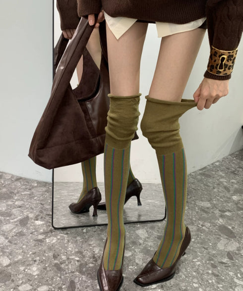 縦ラインデザイン ニーハイソックス 美脚 レディース ロングソックス 大人可愛い ガーリー 細見靴下 韓国風 秋冬ソックス 伸縮性 オーバーニーソックス 新作人気 88CXH-186