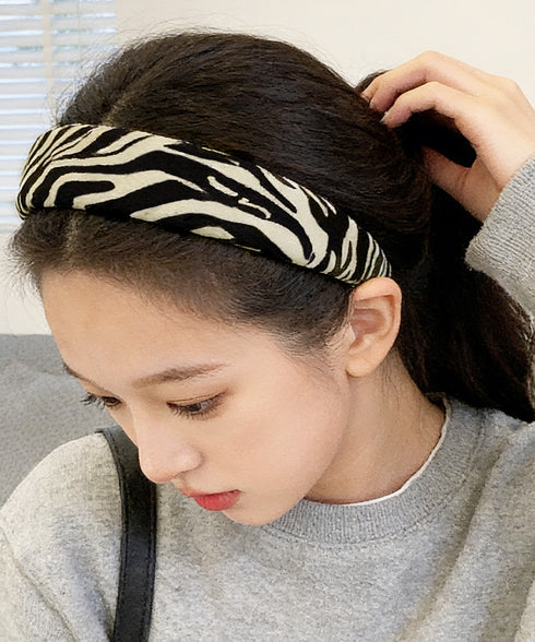 跡つかないカチューシャ ゼブラ柄 韓国風 ヘアアクセサリー 大人可愛い レディース 髪飾り ファッション小物 アニマル柄カチューシャ カジュアル ヘアバンド 洗顔 89HUAY-009