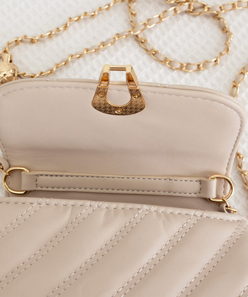 ミニショルダーバッグ キルティング鞄上品 レディース ミニバッグ チェーンストラップカバン 大人可愛い 斜め掛け 2way フェミニン コンパクトかばん 肩掛け鞄 89AI-017