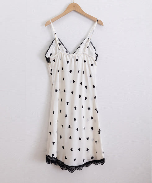 サテン調ベビードール パッド付きパジャマ ルームウェア レディース 滑らか セクシー花柄キャミワンピ 体型カバー レース切り替え ハート柄 Vネック スリット入り 89CHFEN-001