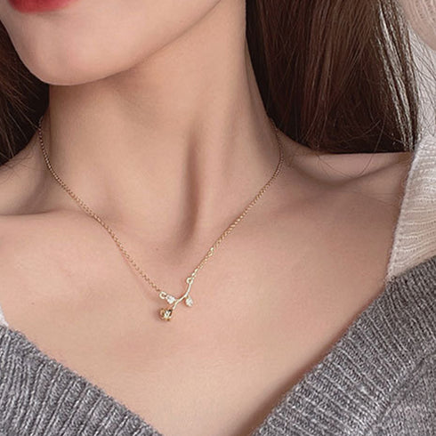 ネックレス バラモチーフ アクセサリー チェーンネックレス 薔薇 可愛い レディース ラインストーン プレゼント ファッション小物 韓国風 きらきら 小さい 89CHUFU-002