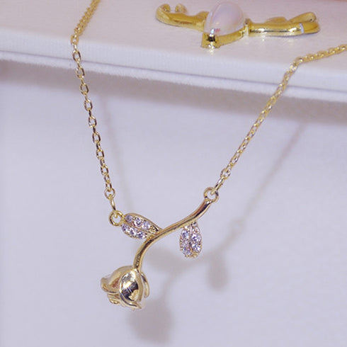 ネックレス バラモチーフ アクセサリー チェーンネックレス 薔薇 可愛い レディース ラインストーン プレゼント ファッション小物 韓国風 きらきら 小さい 89CHUFU-002