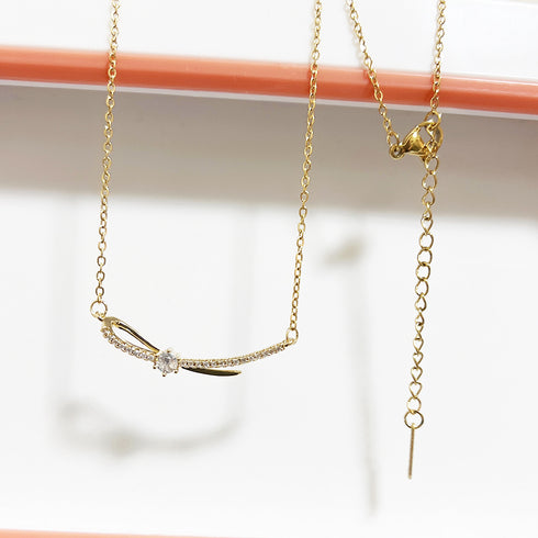 ネックレス アクセサリー レディース チェーン リボン結び きらきら 細め 上品 輝く 結婚式 ラインストーン 女子会 プレゼント 89HUAY-006