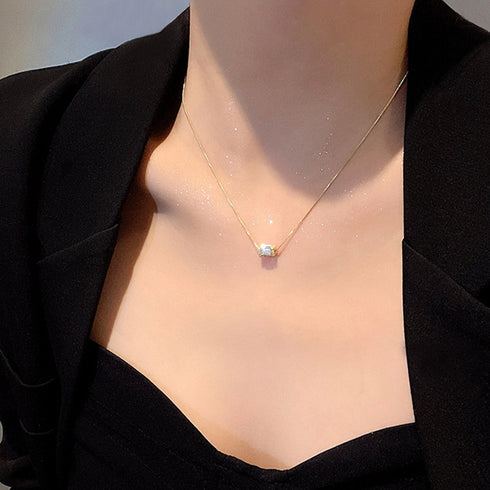 ネックレス チェーン ゴールド きらきら 韓国風 きらきら 可愛い レディース 上品 結婚式 回転するチャーム オシャレ プレゼント デート 89HUAY-007