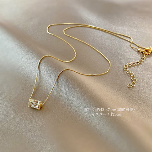 ネックレス チェーン ゴールド きらきら 韓国風 きらきら 可愛い レディース 上品 結婚式 回転するチャーム オシャレ プレゼント デート 89HUAY-007