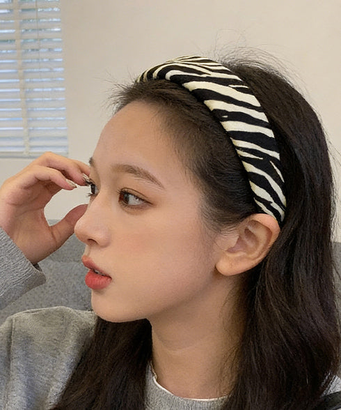 跡つかないカチューシャ ゼブラ柄 韓国風 ヘアアクセサリー 大人可愛い レディース 髪飾り ファッション小物 アニマル柄カチューシャ カジュアル ヘアバンド 洗顔 89HUAY-009