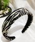 跡つかないカチューシャ ゼブラ柄 韓国風 ヘアアクセサリー 大人可愛い レディース 髪飾り ファッション小物 アニマル柄カチューシャ カジュアル ヘアバンド 洗顔 89HUAY-009